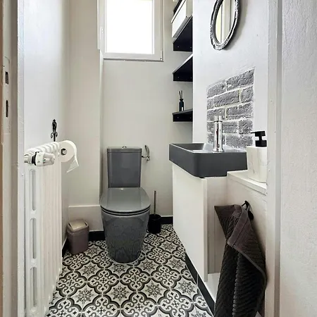 Apartment Library, 6 Personnes A